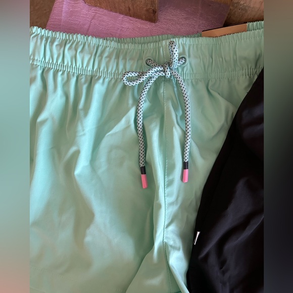 NWT Ocean Coast Ladies Shorts x2 Elastic Waist w/Drawstring Sz Med - Picture 3 of 6